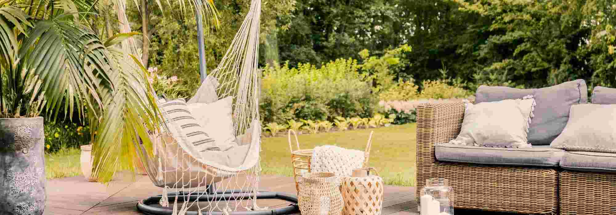 Which trees to plant near a patio?