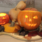 Make a pumpkin lantern for Halloween