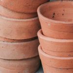 How to recycle pots in the garden?