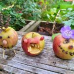 How to make spooky apples for Halloween?