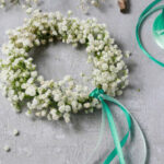 How to easily make a bohemian bridal wreath with Gypsophila?