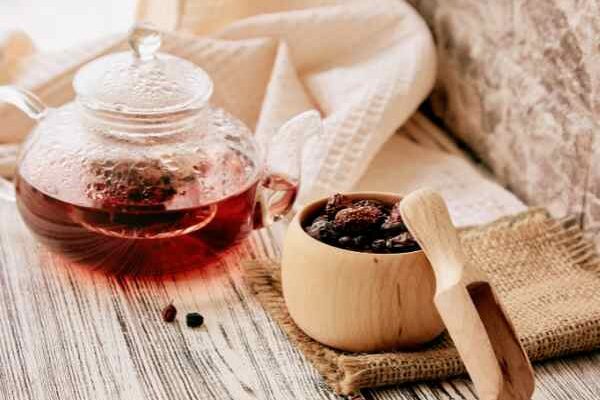 How to make an infusion of <em>Aronia</em> berries?