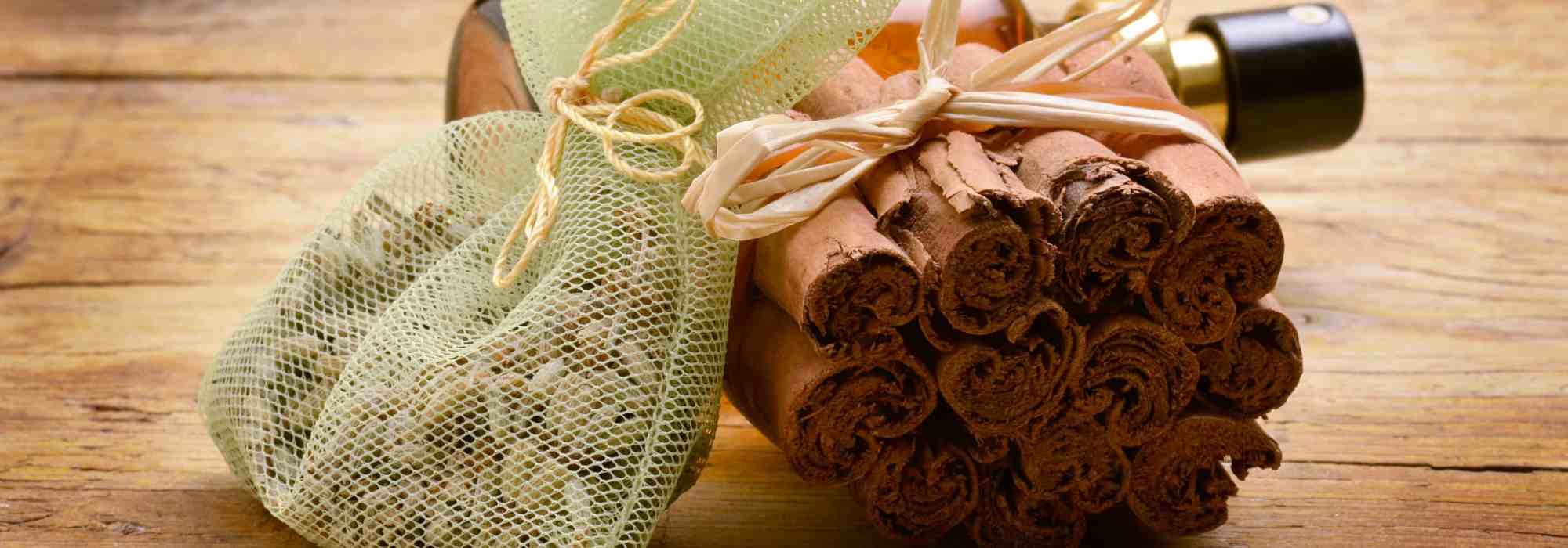 Combating moths with garden herbs