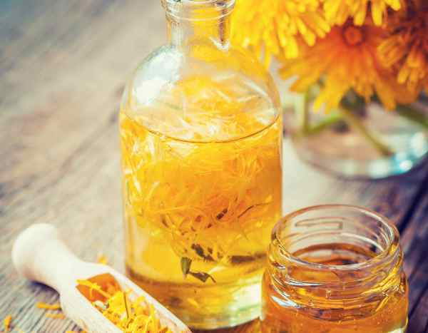 How to Make Homemade Dandelion Oil: Our Step-by-Step Guide