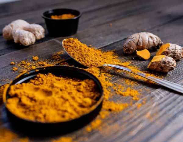 How to harvest and use turmeric in cooking?