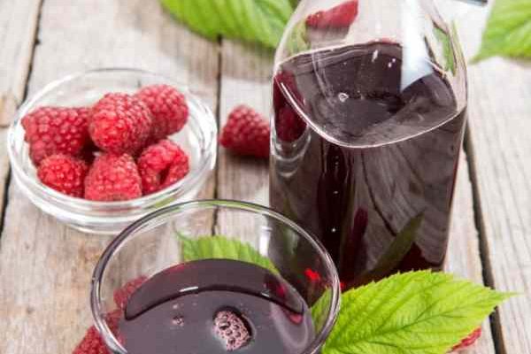 How to make homemade raspberry syrup?