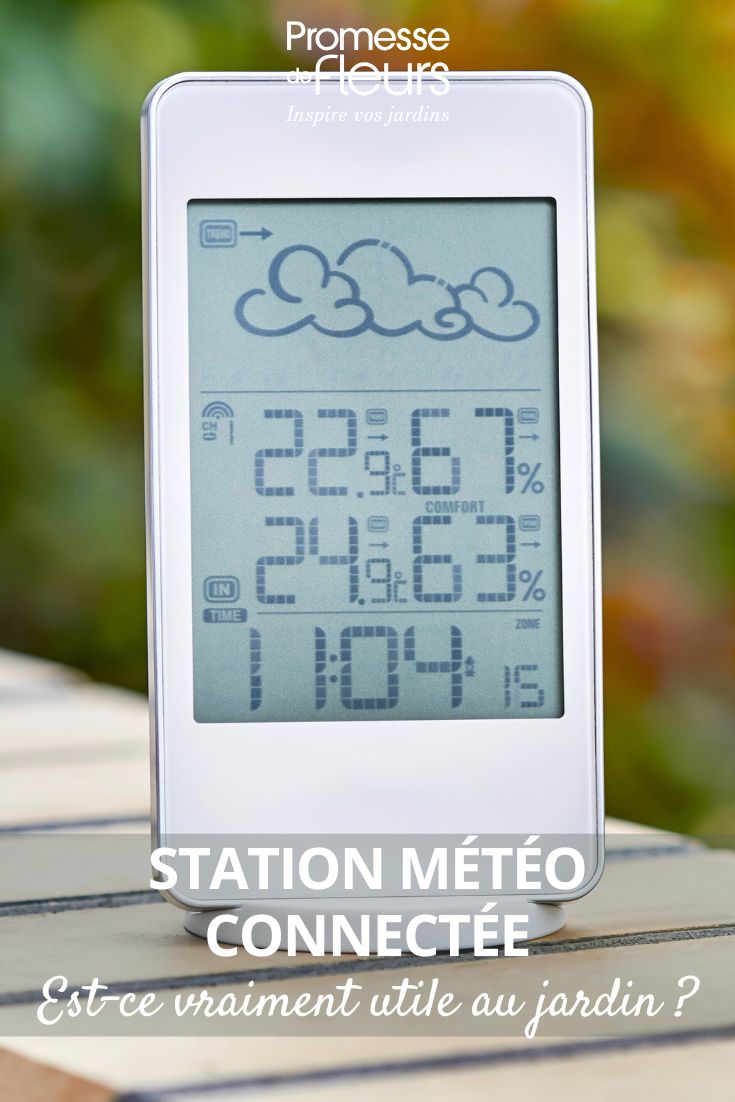 Outdoor weather station