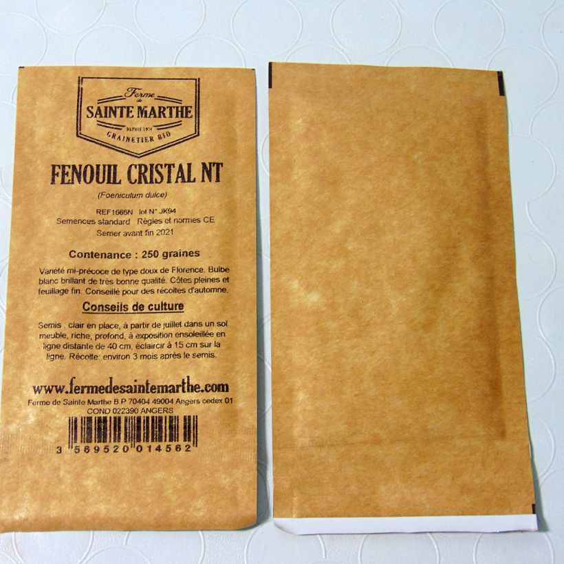Example of Fennel Crystal (untreated) - Ferme de Sainte Marthe seeds - Foeniculum dulce specimen as delivered