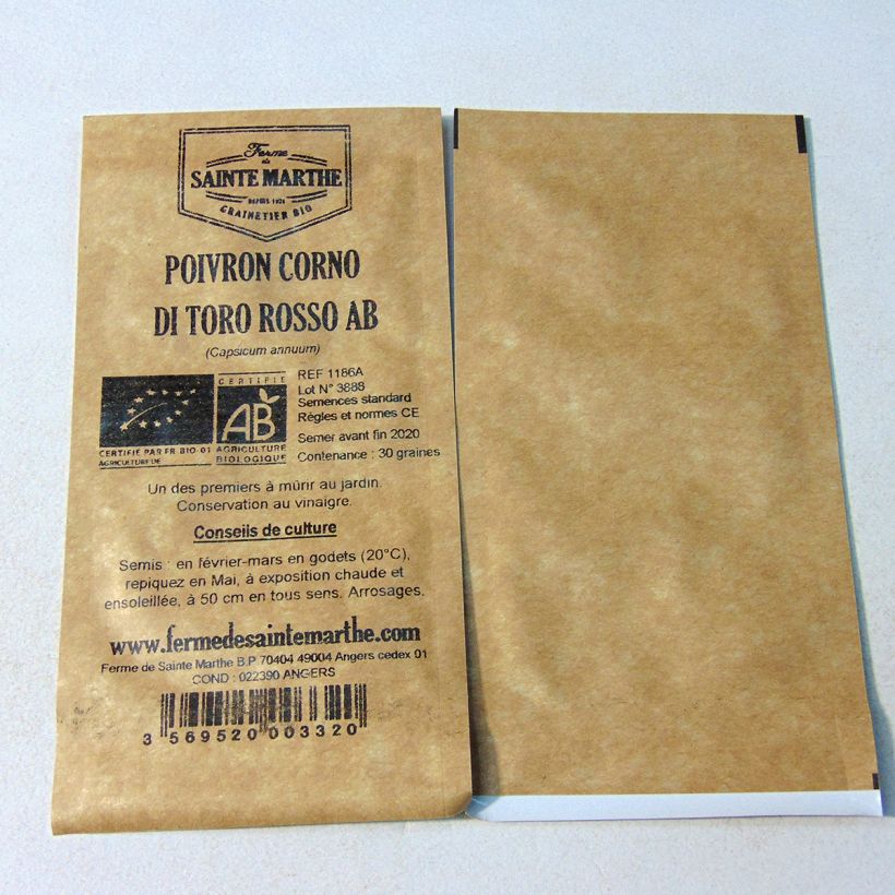 Example of Sweet Pepper Corno di Toro Rosso - Ferme de Sainte Marthe Seeds specimen as delivered