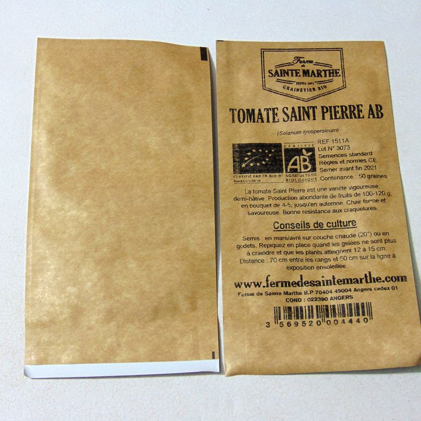 Example of Saint Pierre Organic Tomato - Ferme de Sainte Marthe seeds specimen as delivered